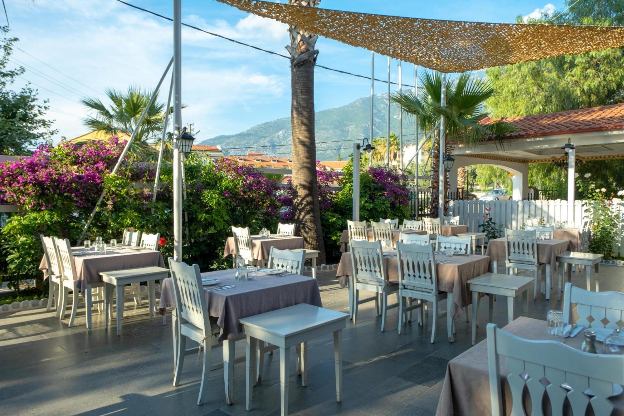 Sea Breeze Hotel&Apartments Ölüdeniz Buitenkant foto