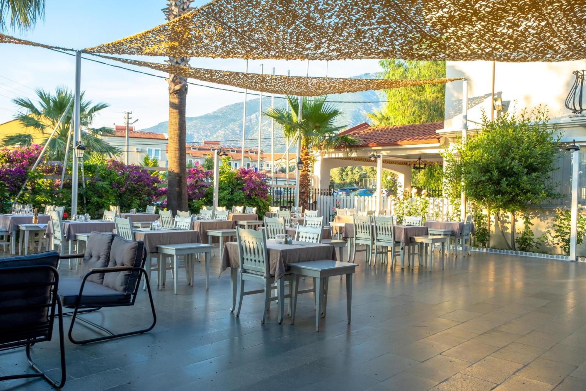 Sea Breeze Hotel&Apartments Ölüdeniz Buitenkant foto