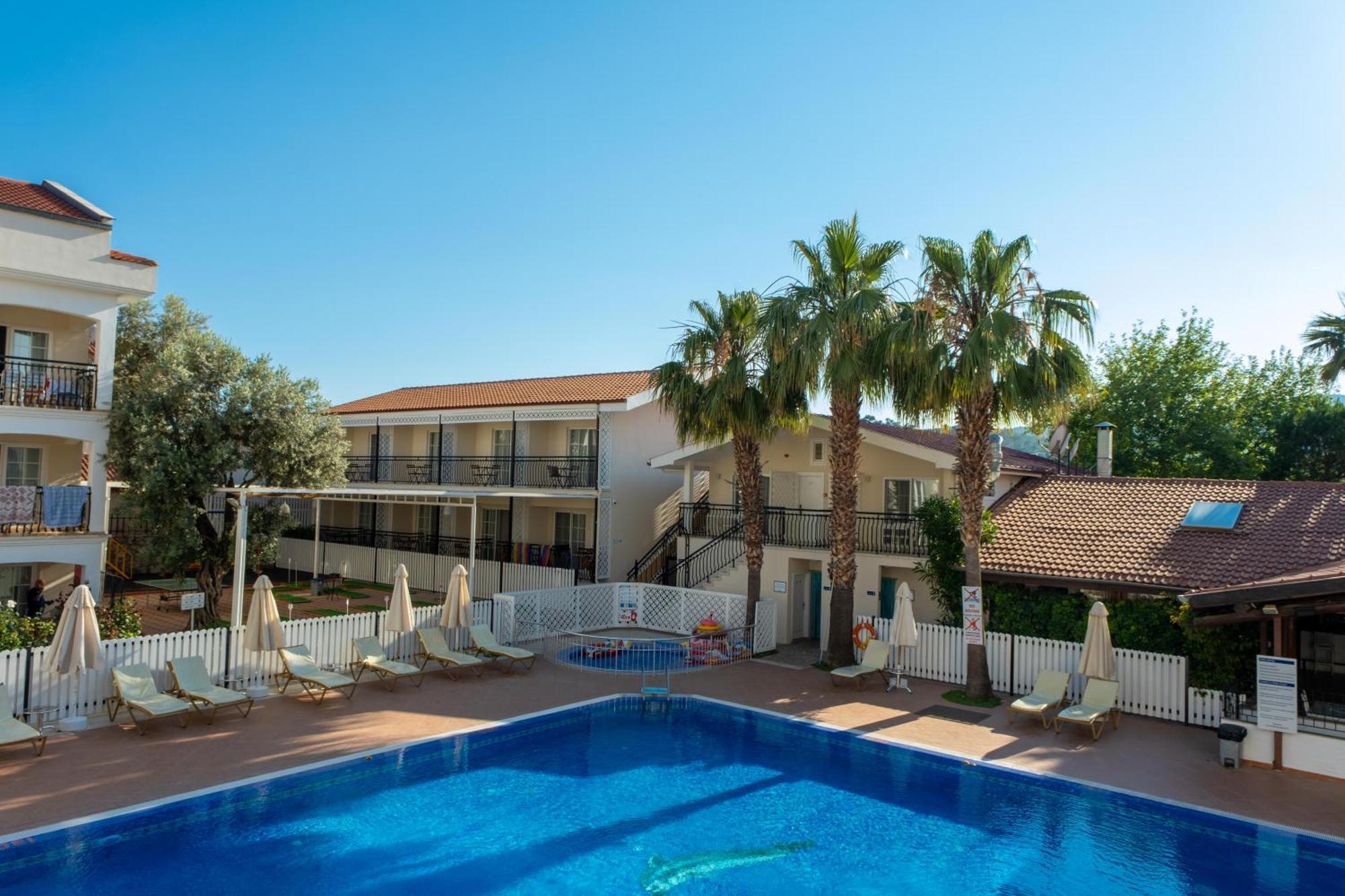 Sea Breeze Hotel&Apartments Ölüdeniz Buitenkant foto