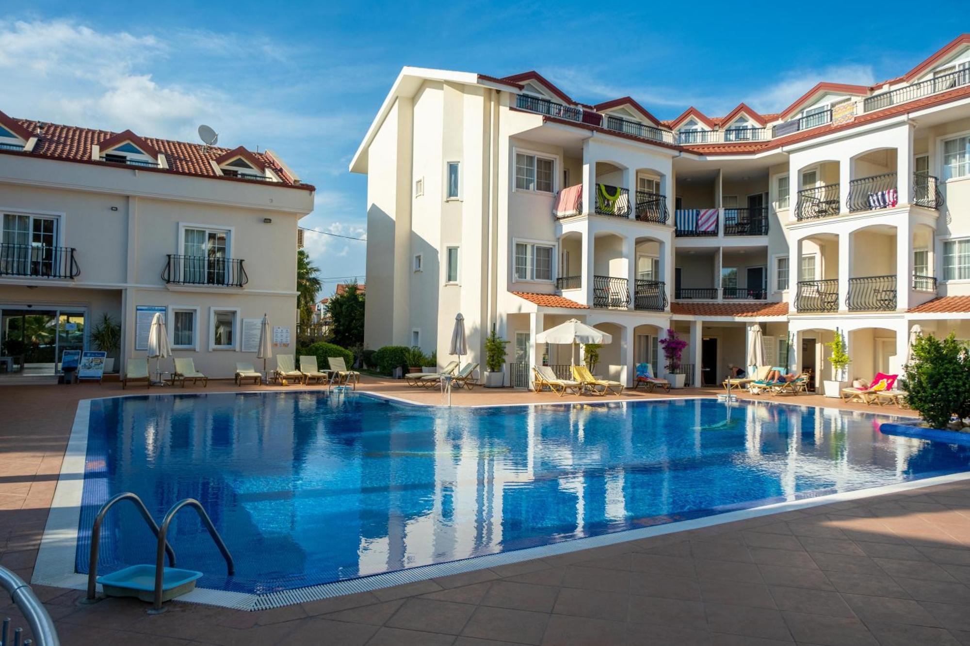 Sea Breeze Hotel&Apartments Ölüdeniz Buitenkant foto